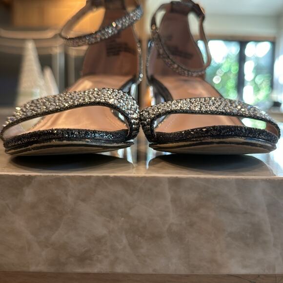 Steve Madden Kids Rhinestone Ankle Strap Heeled Sandals size 2 kids - Picture 10 of 10